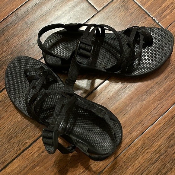 Chaco black sandals - Picture 3 of 3